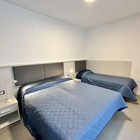 아파트 Pool Flat 400m From *