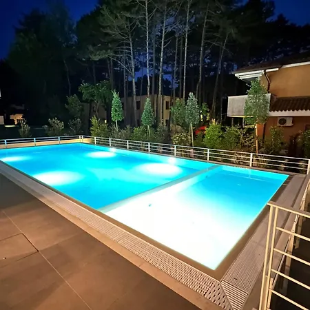 Appartamento Pool Flat 400m From