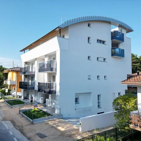 Pool Flat 400m From 아파트 비비오네